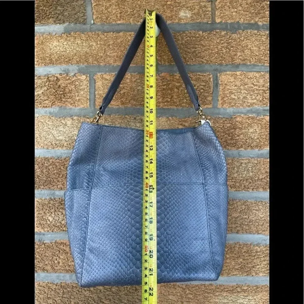 Byron New York Genuine Python LeatherBucketHandbag - Picture 13 of 16